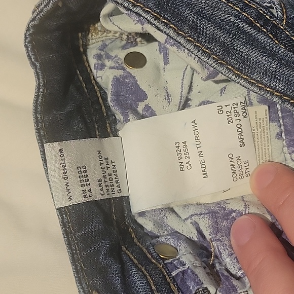 Diesel Jean's size 10Y - Picture 6 of 7